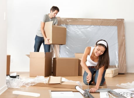 Packing Your Moving Boxes? 5 Tips for Couples Moving in Together